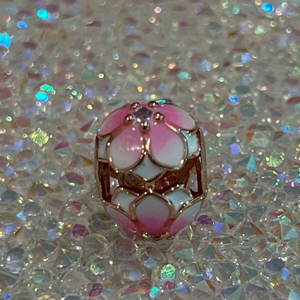 Pink Flower Charm - Picture 3 of 10